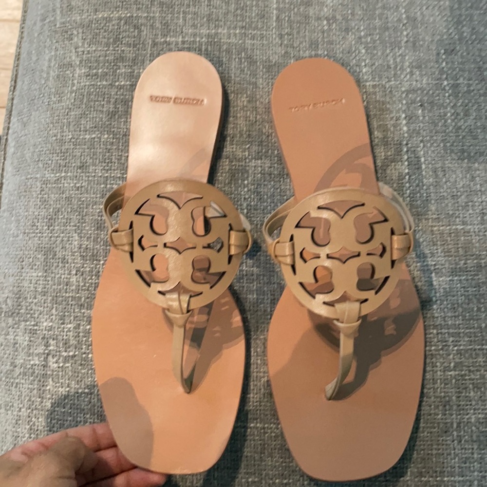 Tory burch sandals